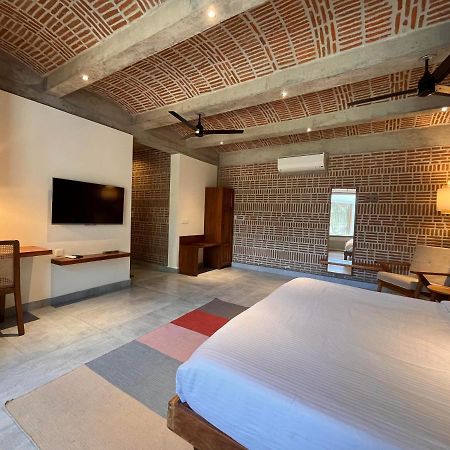 Ostel In Hostel Pondicherry Exterior photo